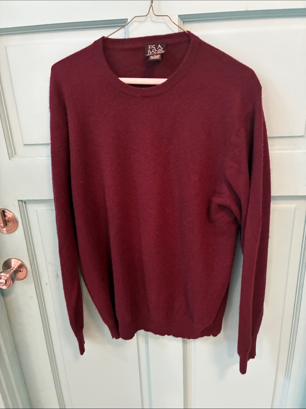 Jos. A. Bank Men's CrewneckSweater - Wine.My favorite male consignor.Best only!